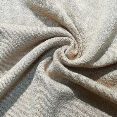 如何選擇滌綸紗控成本？期貨價(jià)格傳導(dǎo)鏈深度解析